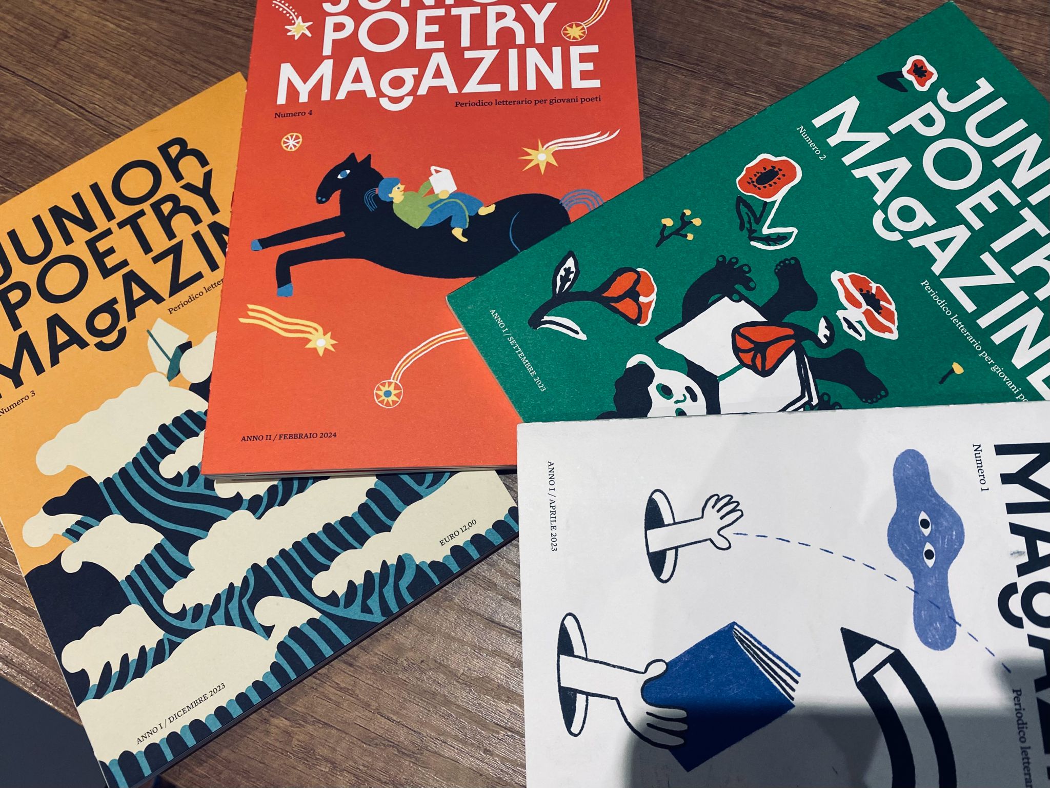 Le riviste Junior Poetry Magazine